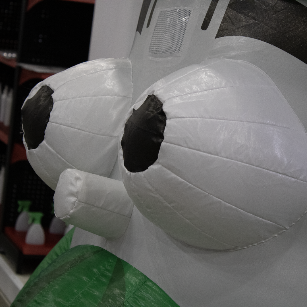 Diseño de personaje y botarga para Thermotek en agencia creativa en Monterrey